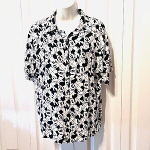Disney Mickey Mouse Women's Short Sleeve Button Up White/Black Theme Park-Large